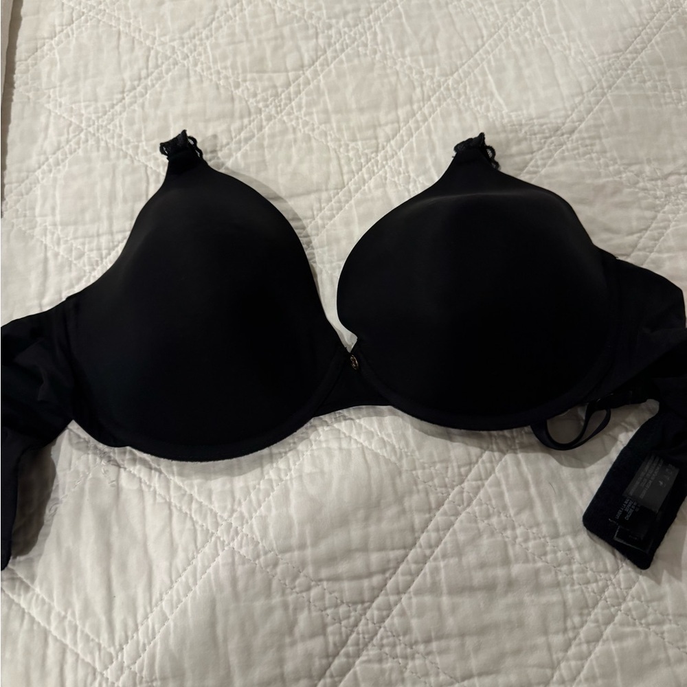 Elegant Black Natori Bra